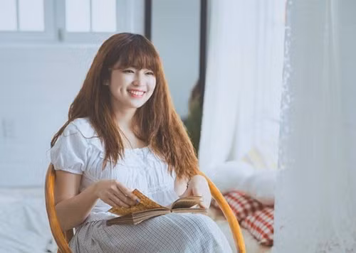 Hiện tại, Khánh Vân đang tham dự bộ phim ngắn học đường mang tên Sửu Nhi. Với vai Mây - một cô gái cung Cự Giải hiền lành, hay giúp đỡ bạn bè trong lớp... Khánh Vân là một nhưng cái tên tạo nên độ hót cho bộ phim.