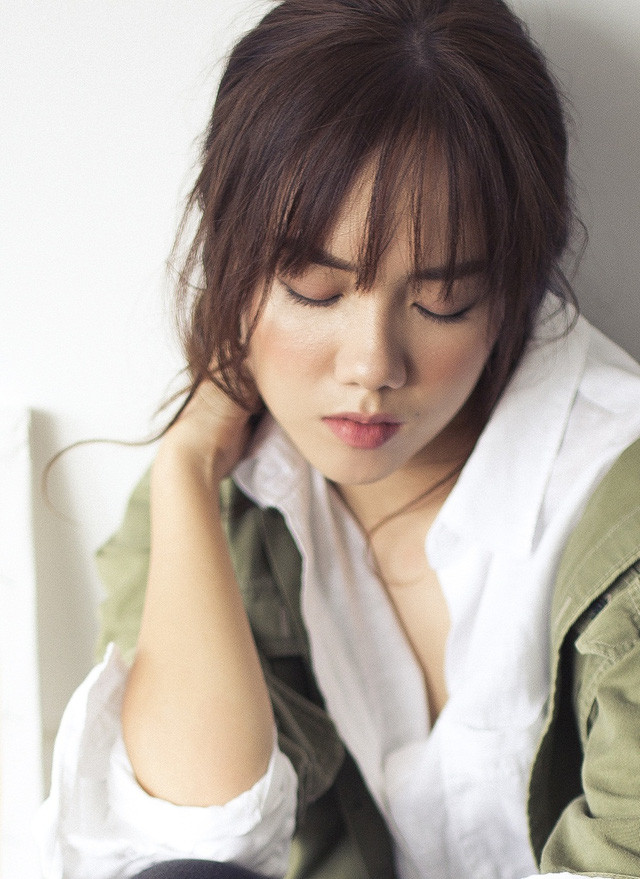 Hot girl Phương Ly: “Sống lạc quan là bí quyết để luôn trẻ trung” ảnh 11 Cô cũng cho biết, thời gian “ở ẩn” trước đó là để: “Phương Ly tự tìm lại được điều mình mong muốn, cá tính của mình là gì, hình ảnh âm nhạc sẽ hướng đến ra sao và quan trọng hơn cả là thuyết phục được chị Phương Linh rằng: Ly rất nghiêm túc với nghệ thuật và đây chính là đam mê của mình!”