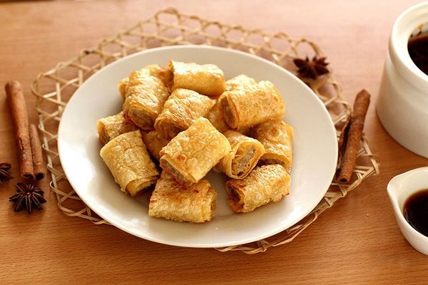 Thực đơn món ngon, Váng đậu cuộn thịt chiên, thịt bò, mực xào, cách làm Thực đơn món ngon, Váng đậu cuộn thịt chiên, thịt bò, mực xào, cách làm