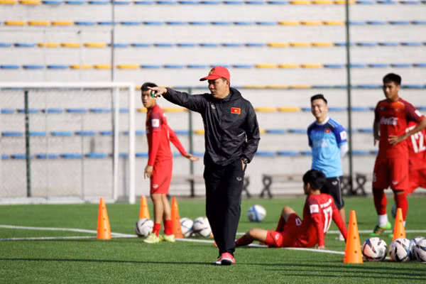 U22 Viet Nam: Mo Olympic bang doi hinh tung du U20 World Cup? hinh anh 2