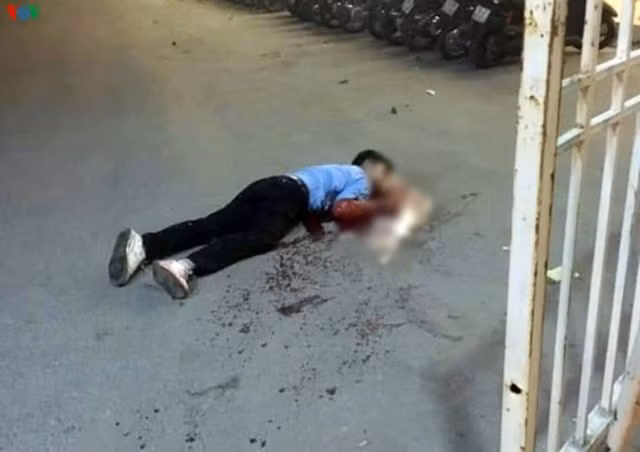 Truy bắt kẻ cứa cổ tài xế taxi: Manh mối từ đoạn hội thoại trên xe - 1