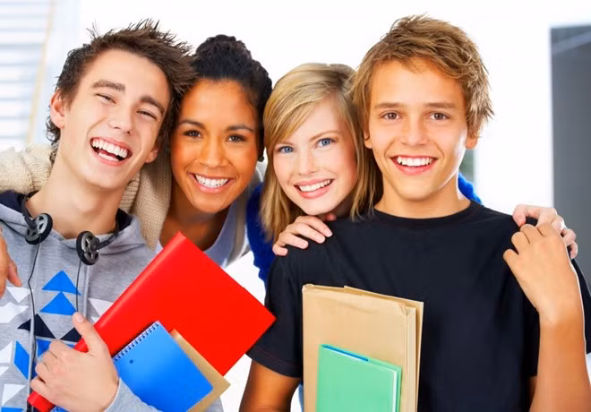 Người trẻ ít giao tiếp dễ sa vào chất kích thích