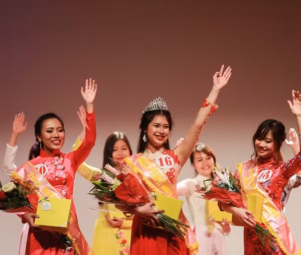  Tân hoa khôi DHS Việt tại Pháp sở hữu vẻ trong sáng, đáng yêu. 