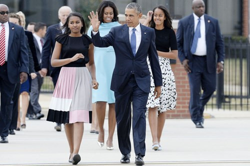 Gu thời trang cực chất của hai ‘công chúa’ nhà Obama ảnh 5 Gu thời trang cực chất của hai ‘công chúa’ nhà Obama - ảnh 4