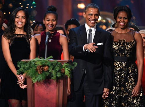 Gu thời trang cực chất của hai ‘công chúa’ nhà Obama ảnh 11 Gu thời trang cực chất của hai ‘công chúa’ nhà Obama - ảnh 10