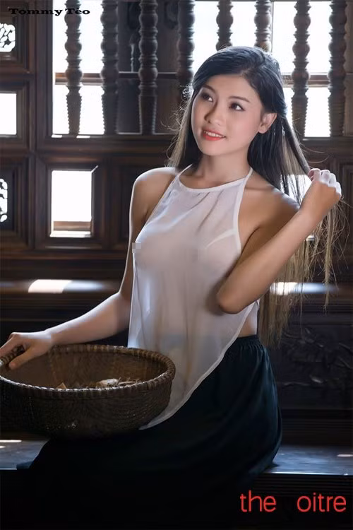 Cùng với đó, tên tuổi của n’Cô lang y’- Nguyễn Cẩm Nhung cũng được cư dân mạng săn đón, tìm hiểu.