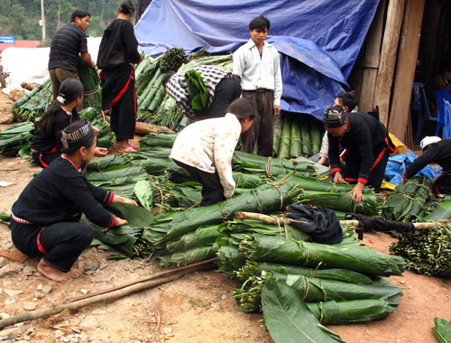 Người Hà Nhì chuẩn bị cho ngày Tết Người Hà Nhì chuẩn bị cho ngày Tết