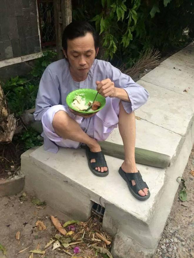 Món ăn “nhà nghèo” theo chân Hoài Linh sang Mỹ, từng vác vào cả tiệm vàng? ảnh 3 mon an "nha ngheo" theo chan hoai linh sang my, tung vac vao ca tiem vang? - 4