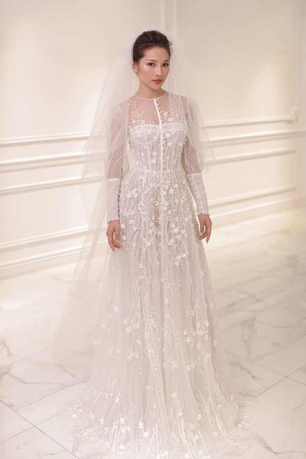 Vợ sắp cưới Dương Khắc Linh khoe váy cưới lộng lẫy như công chúa ảnh 7 Empty