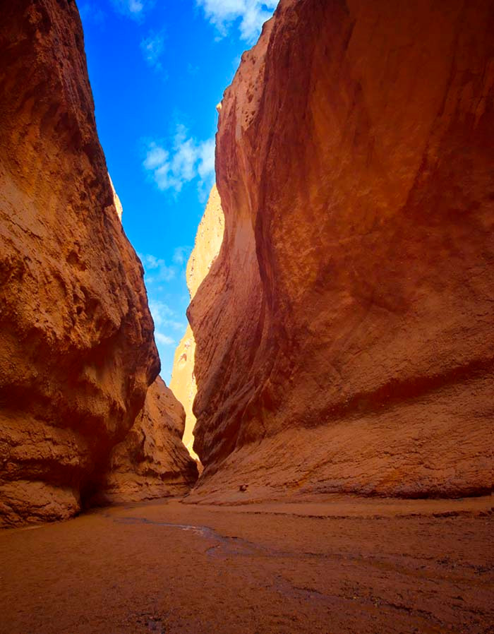 khong can den my, co mot hem nui do ruc tuyet dep ngay sat viet nam hinh anh 7