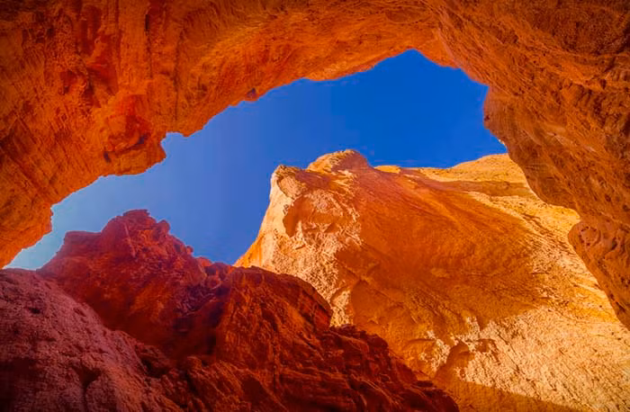 khong can den my, co mot hem nui do ruc tuyet dep ngay sat viet nam hinh anh 6