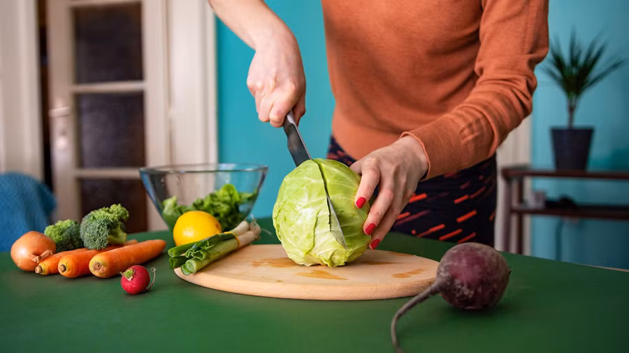 Bắp cải có lợi cho những người bị bệnh thận mạn. (Ảnh: ITN)