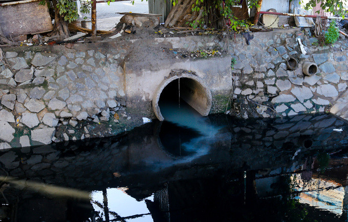 10 km kênh ô nhiễm ở Sài Gòn trước khi được cải tạo ảnh 8 10 km kênh ô nhiễm ở Sài Gòn trước khi được cải tạo ảnh 8