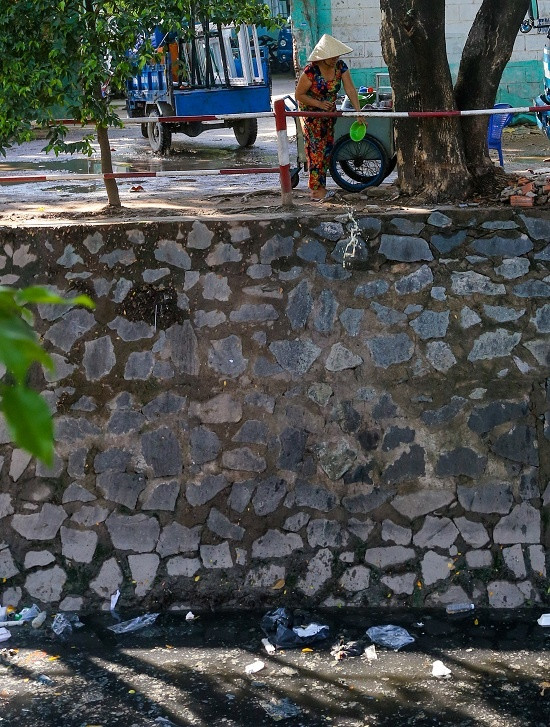 10 km kênh ô nhiễm ở Sài Gòn trước khi được cải tạo ảnh 9 10 km kênh ô nhiễm ở Sài Gòn trước khi được cải tạo ảnh 9