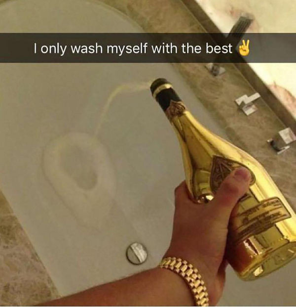 Ảnh chế ăn theo trào lưu "Hội con nhà giàu" trên Instagram ảnh 2 Ảnh chế ăn theo trào lưu "Hội con nhà giàu" trên Instagram ảnh 2