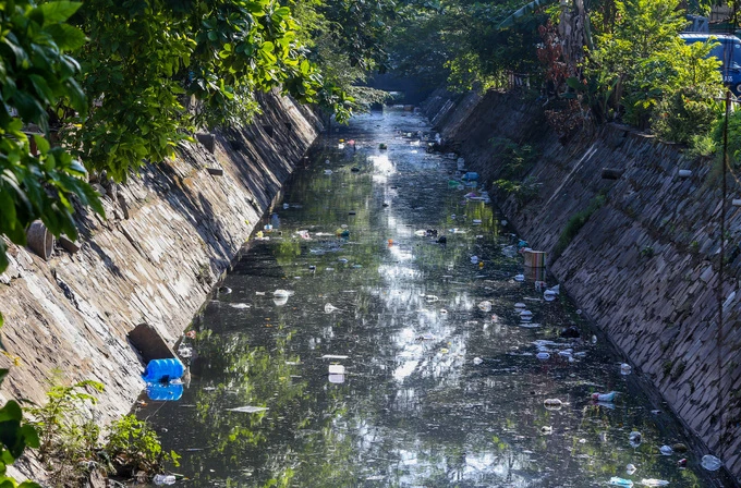 10 km kênh ô nhiễm ở Sài Gòn trước khi được cải tạo