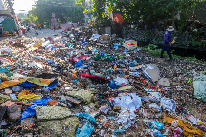 10 km kênh ô nhiễm ở Sài Gòn trước khi được cải tạo ảnh 7 10 km kênh ô nhiễm ở Sài Gòn trước khi được cải tạo ảnh 7