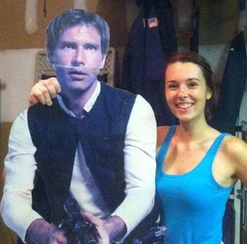 Chụp ảnh khoe gấu với chúng bạn.