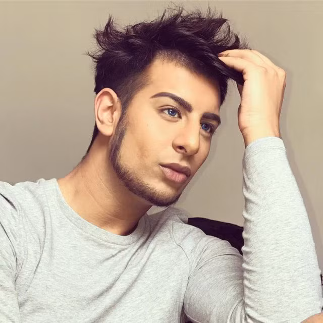 Nam thanh niên chụp 200 ảnh tự sướng mỗi ngày thu hút 5 vạn người theo dõi ảnh 1