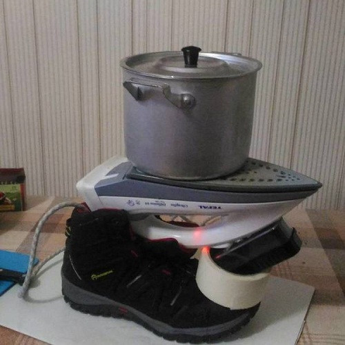 Trong cái khó, ló cái khôn.