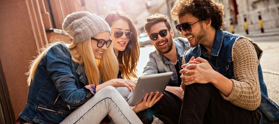 Du học ở nước ngoài cho tôi cơ hội để thực sự hiểu con người đến từ các nền văn hóa khác nhau. Du học ở nước ngoài cho tôi cơ hội để thực sự hiểu con người đến từ các nền văn hóa khác nhau.