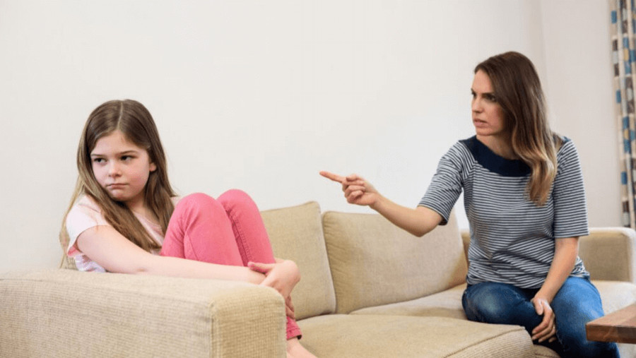 . Con cần tình yêu và sự chăm sóc của bạn chứ không phải sự tức giận của bạn. (Ảnh: ITN). . Con cần tình yêu và sự chăm sóc của bạn chứ không phải sự tức giận của bạn. (Ảnh: ITN).