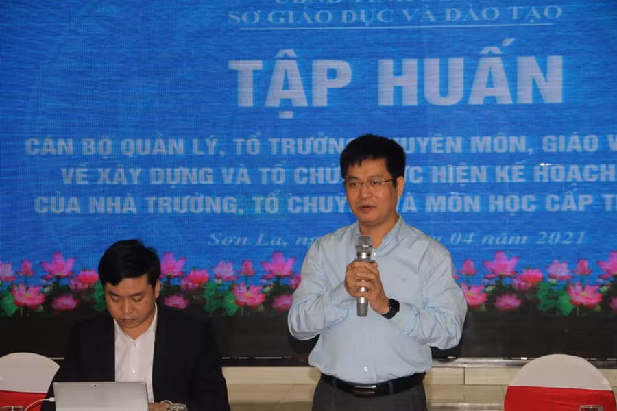 Ông Nguyễn Xuân Thành phát biểu tại buổi tập huấn.