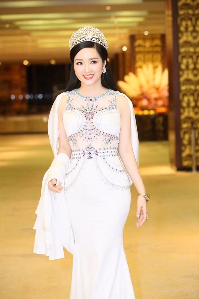 Hoa hậu Đền Hùng Giáng My kể chuyện khủng hoảng sau khi sinh con ảnh 9 Hoa hậu Đền Hùng Giáng My kể chuyện khủng hoảng sau khi sinh con ảnh 9