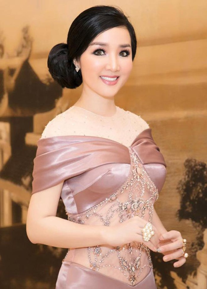 Hoa hậu Đền Hùng Giáng My kể chuyện khủng hoảng sau khi sinh con ảnh 10 Hoa hậu Đền Hùng Giáng My kể chuyện khủng hoảng sau khi sinh con ảnh 10