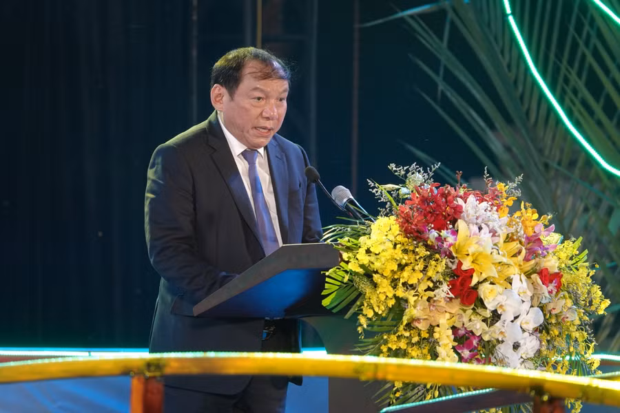 Ông Nguyễn Văn Hùng - Ủy viên Ban Chấp hành Trung ương Đảng, Bộ trưởng Bộ Văn hóa, Thể thao và Du lịch Phát biểu chào mừng.