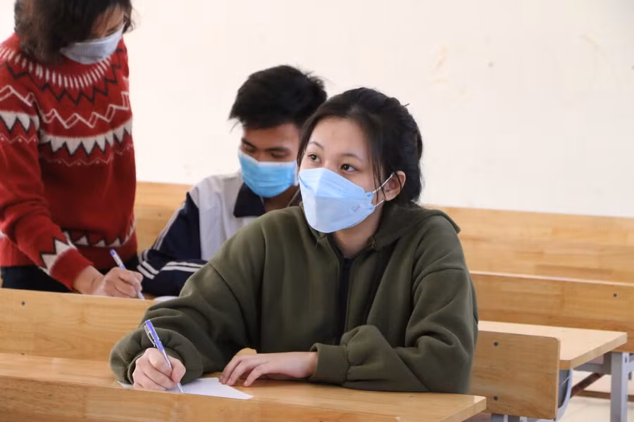 Những bài giảng trực tiếp được cô giáo hướng dẫn cụ thể, em nào chưa hiểu có thể hỏi lại cô.