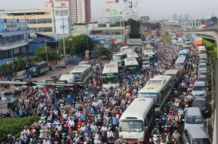 Ngổn ngang... đô thị: Thực trạng “da beo” và “lát bánh tét“