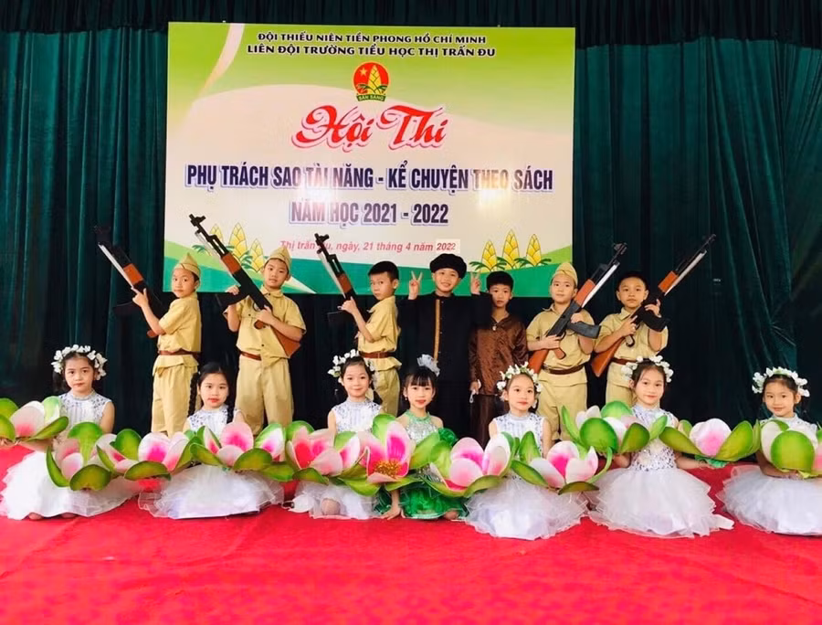 Hội thi “Phụ trách Sao tài năng- Kể chuyện theo sách”