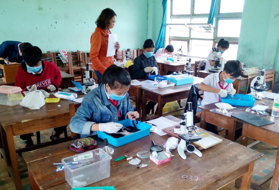 Các tiết thực hành thông qua hướng dẫn của giáo viên giúp học sinh phát huy đầy đủ khả năng trong môn học Các tiết thực hành thông qua hướng dẫn của giáo viên giúp học sinh phát huy đầy đủ khả năng trong môn học