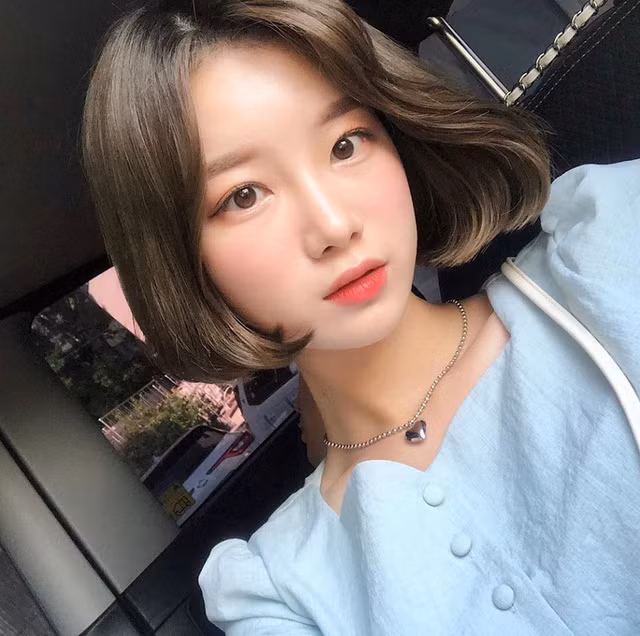 5 kiểu tóc ngắn và 5 kiểu tóc dài cực nịnh mặt lại chẳng bao giờ lỗi mốt các nàng có thể “quẩy” luôn không cần suy nghĩ - Ảnh 2. 5 kiểu tóc ngắn và 5 kiểu tóc dài cực nịnh mặt lại chẳng bao giờ lỗi mốt các nàng có thể “quẩy” luôn không cần suy nghĩ - Ảnh 2.