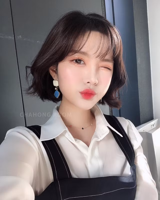 5 kiểu tóc ngắn và 5 kiểu tóc dài cực nịnh mặt lại chẳng bao giờ lỗi mốt các nàng có thể “quẩy” luôn không cần suy nghĩ - Ảnh 3. 5 kiểu tóc ngắn và 5 kiểu tóc dài cực nịnh mặt lại chẳng bao giờ lỗi mốt các nàng có thể “quẩy” luôn không cần suy nghĩ - Ảnh 3.