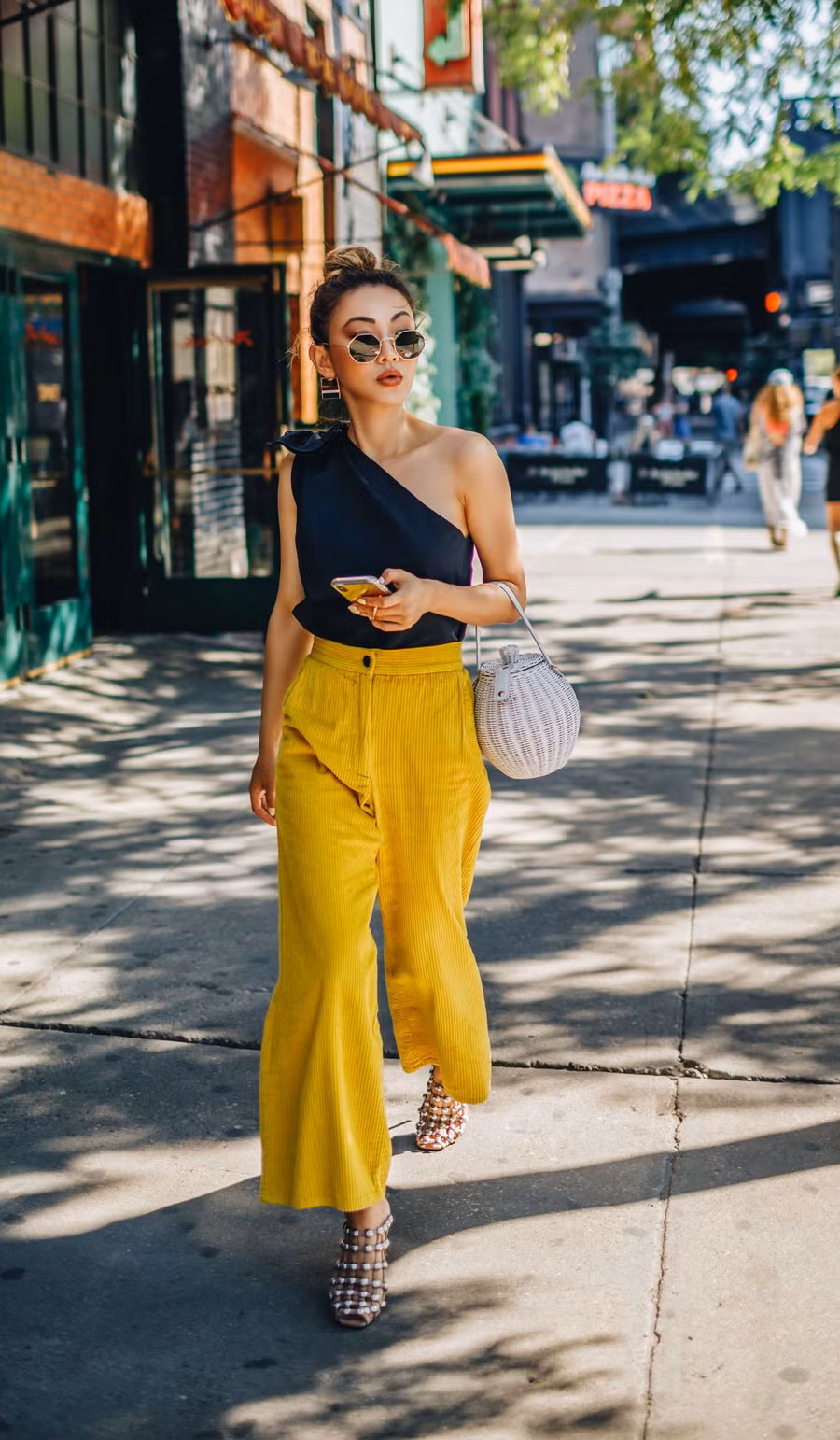 Đi du lịch biển, phải bỏ túi 4 kiểu trang phục này để tha hồ sống ảo như ý ảnh 10