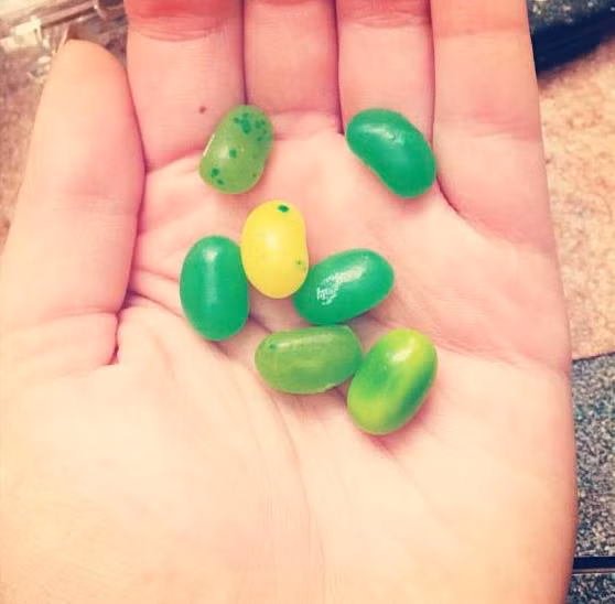 10 vat dung quen thuoc trong nha nguy hiem cho tre, khong can than de mat mang - 1