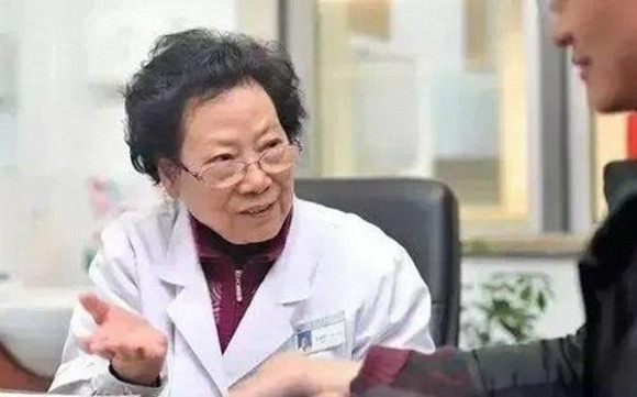 5 thực phẩm các chuyên gia cả đời không bao giờ đụng đũa nhưng nhiều người vẫn ăn ảnh 3 Thực phẩm không nên ăn, Đồ chiên rán, Đồ ngọt