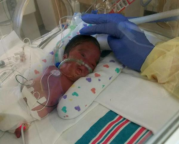 Có bầu 5 tháng mới siêu âm thai, mẹ ngã khuỵu khi bác sĩ thông báo kết quả ảnh 2 co bau 5 thang moi sieu am thai, me nga khuyu khi bac si thong bao ket qua - 2