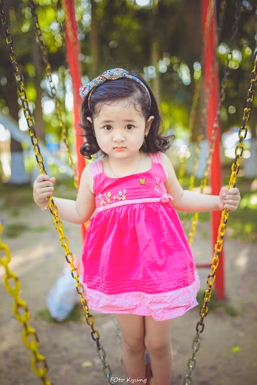 Với sở thích của Suri là múa, hát, chụp hình và nghe nhạc