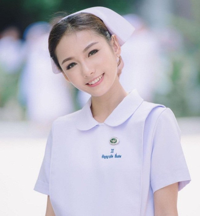 Nữ y tá xinh đẹp nhất Thái Lan “đốn tim” dân mạng ảnh 2 Nữ y tá xinh đẹp nhất Thái Lan “đốn tim” dân mạng ảnh 2