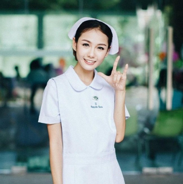 Nữ y tá xinh đẹp nhất Thái Lan “đốn tim” dân mạng ảnh 5 Nữ y tá xinh đẹp nhất Thái Lan “đốn tim” dân mạng ảnh 5