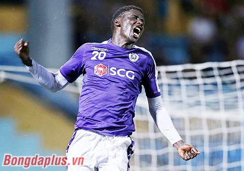 Omar và Văn Quyết được dự đoán là quân bài chiến lược của Hà Nội FC trước B.Bình Dương Omar và Văn Quyết được dự đoán là quân bài chiến lược của Hà Nội FC trước B.Bình Dương