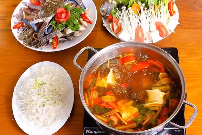 Lẩu hải sản ngon ai cũng thích