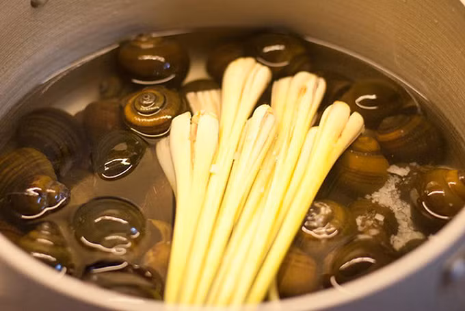 Cách chọn ốc ngon đúng mùa - 1