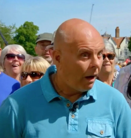 Mua đồng hồ với giá chỉ 1 triệu đồng, bất ngờ khi bán được hơn 1 tỷ đồng - Ảnh 1. Mua đồng hồ với giá chỉ 1 triệu đồng, bất ngờ khi bán được hơn 1 tỷ đồng - Ảnh 1.