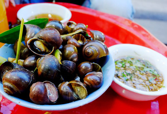 Tháng 10 Âm lịch là lúc ốc ngon nhất trong năm.