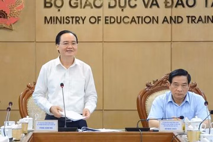 Quan tâm đào tạo giáo viên tại chỗ cho vùng đồng bào dân tộc