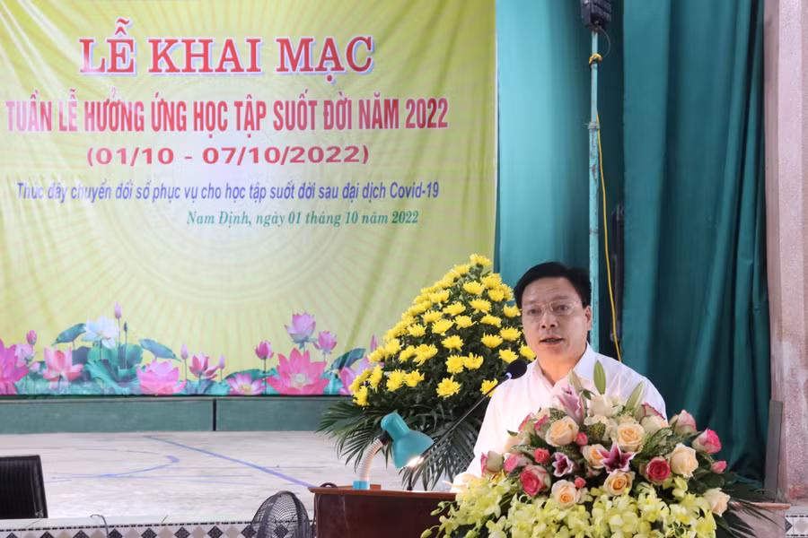 Ông Đỗ Hải Điền - Chủ tịch UBND huyện Hải Hậu phát biểu tại Lễ khai mạc.